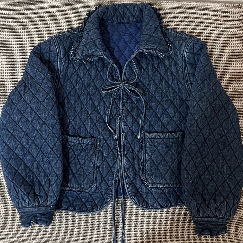 Quilted Denim Shacket Tie-Front Ruffle Collar Jacket S